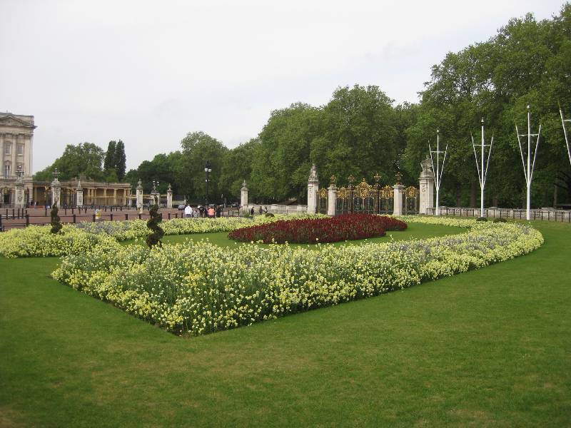 04 Buckingham Palace